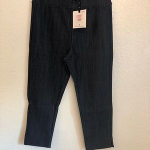 AGNES & DORA PIXIE CROPPED